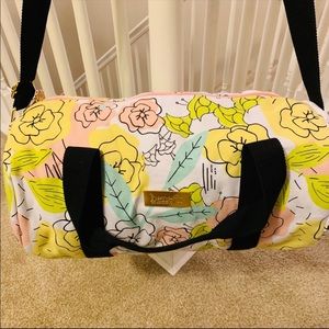 🖤 Benefit Crossbody Duffle Bag